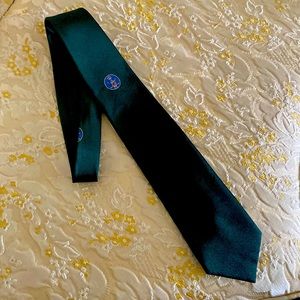 Man’s are women’s tie